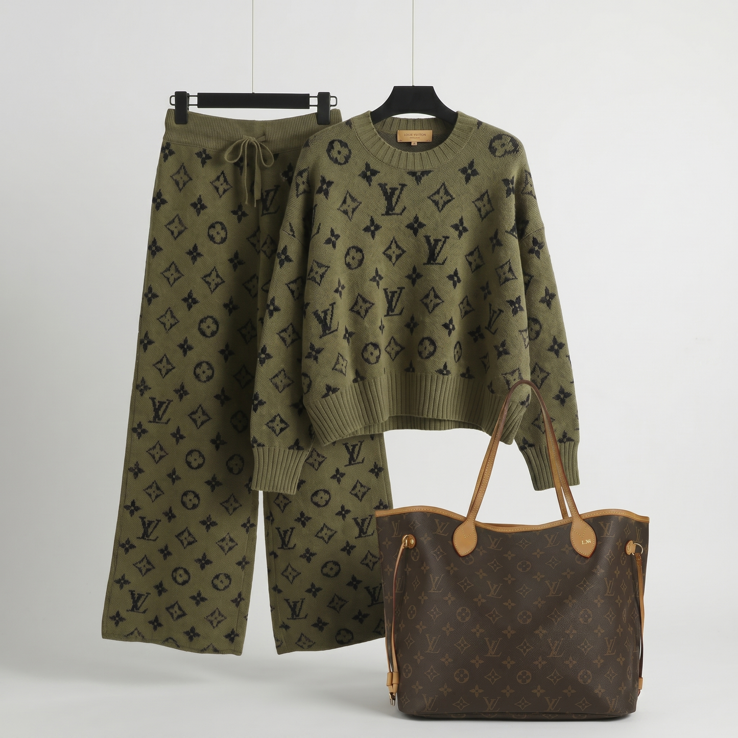 LV Lounge Classic Set & Tote Bag
